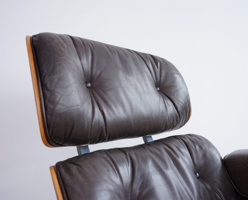 Eames Lounge Chair Leder Restaurierung